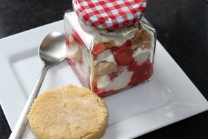 Read more about the article Berry Eton Mess With Shortbread