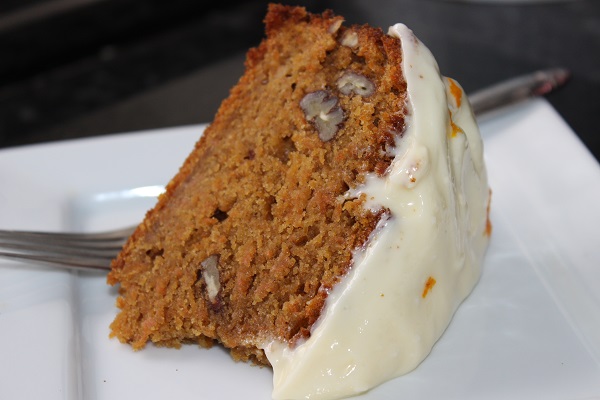 You are currently viewing Ultimate Carrot Cake Recipe
