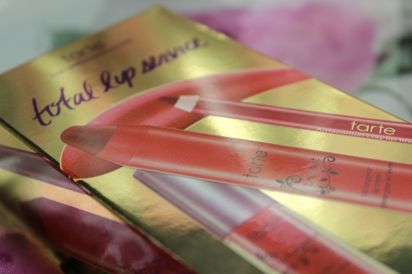 Read more about the article Tarte Total Lip Service Review
