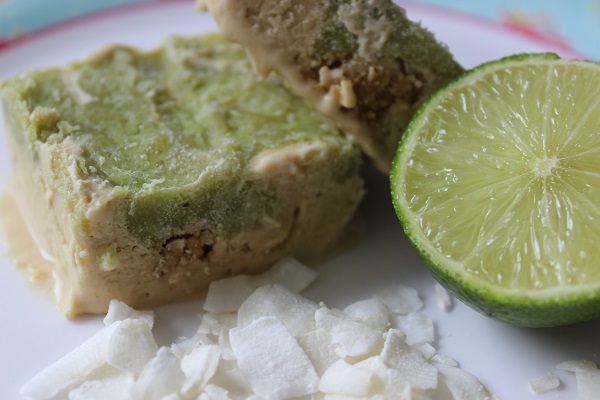 You are currently viewing Vegan Coconut Blossom Lime Cheesecake