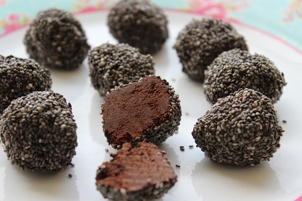 You are currently viewing Coconut Chocolate Truffles